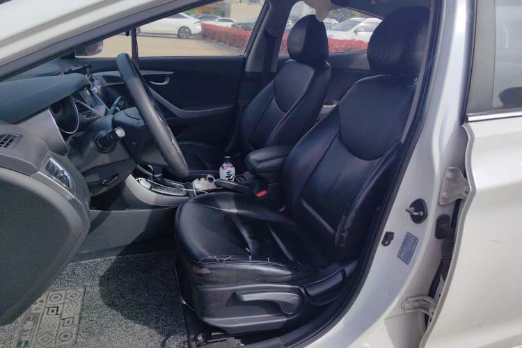 Used Hyundai Elantra (5th Generation / Langdong) 2015 1.6L Automatic Leading Model Left Front Seat