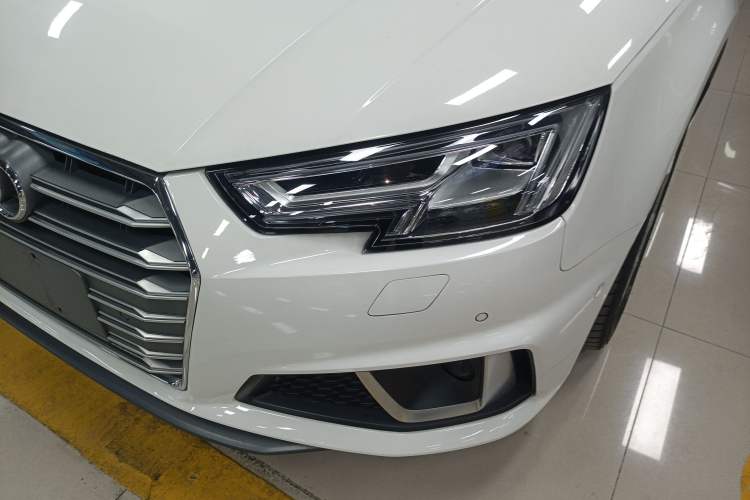 Used Audi A4L 2019 40 TFSI Fashion Version China V Left Front Headlight