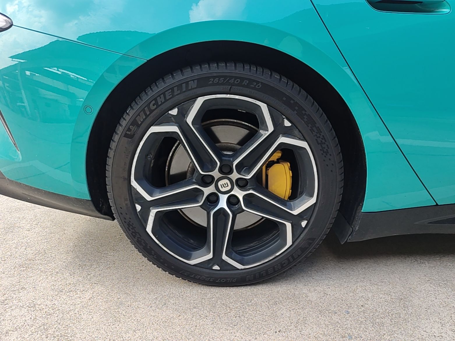 Xiaomi Auto SU7 2024 Four-Wheel Drive Ultra-Long Range Advanced Intelligent Driving Max Edition — снимка 11