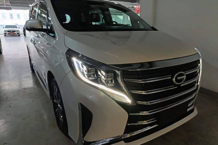 Used GAC Trumpchi M8 2023 Lingxiu Series 390T Deluxe Edition Front Right 45 Deg