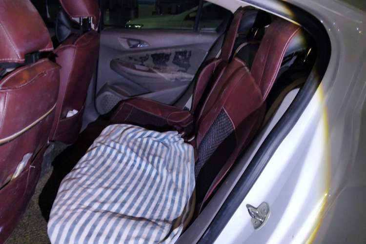 Used Chevrolet Cruze 2015 1.5L Manual Fashion Edition
