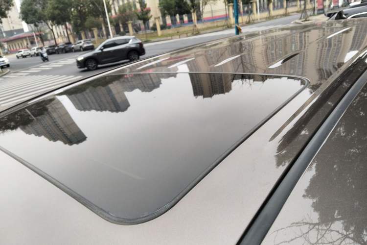 Used Buick GL8 2023 Facelifted Land Cruiser Executive Luxury Version