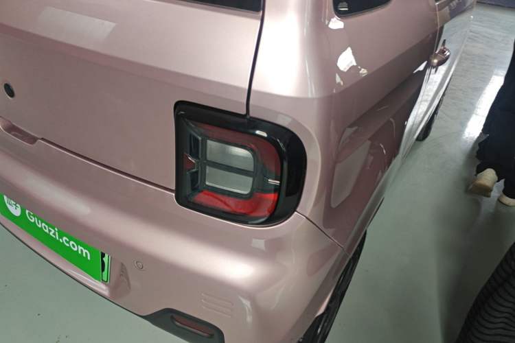 Used Geely Galaxy Panda 2023 Panda Mini 200km Endurance Bear
