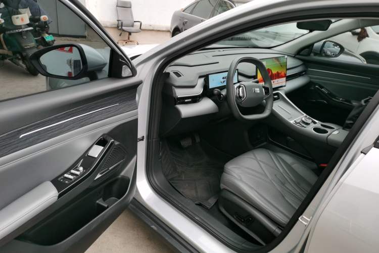 Used Geely Galaxy L6 2025 EM-i 140km Starship Edition