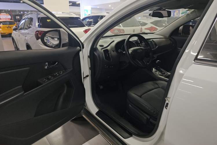 Used Kia Sportage R 2015 2.0L Automatic Two-Wheel Drive GLS Driver Seat