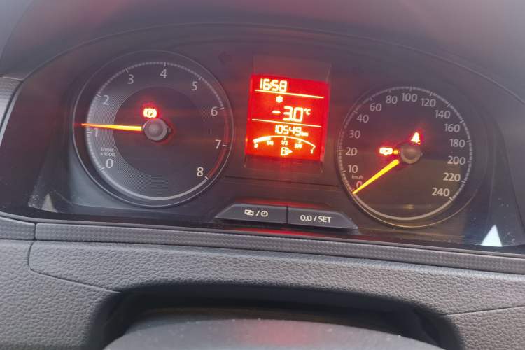 Used Volkswagen Santana 2021 1.5L Manual Fashion Edition Instrument Cluster