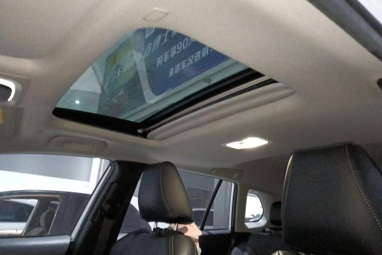 Used Toyota Corolla Cross 2022 2.0L Elite Edition Headliner