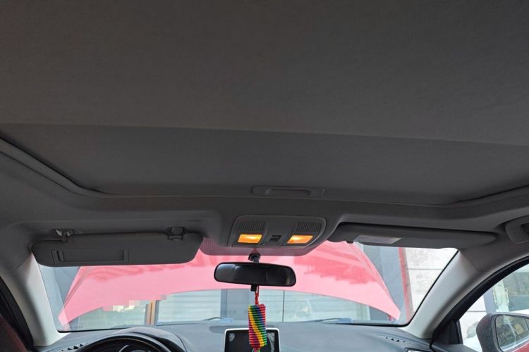 Used Mazda 3 Axela 2016 Sedan 1.5L Automatic Luxury Model
