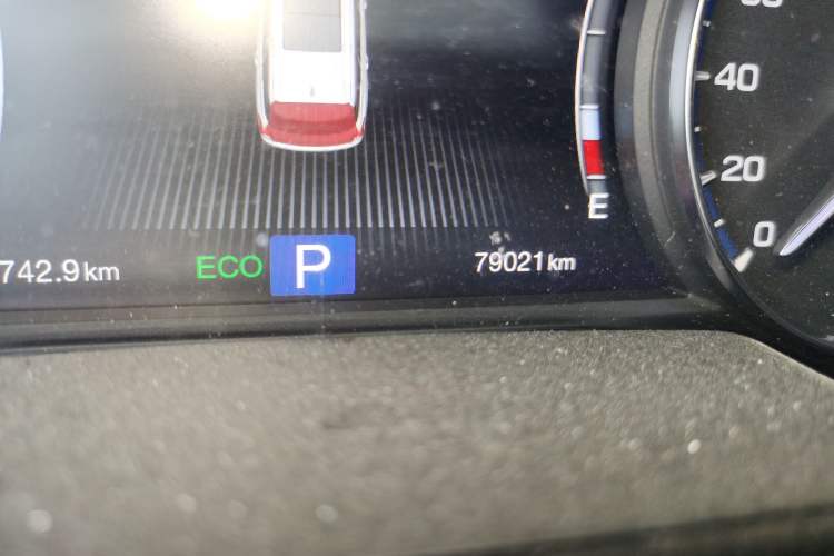 Used GAC Trumpchi GS7 2017 320T Two-Wheel-Drive Luxury Smart Connectivity Model
