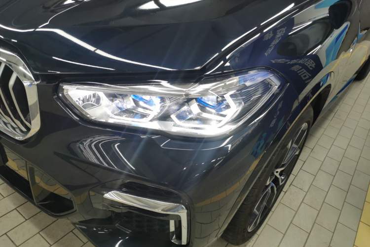 Used BMW X5 2022 Restyled xDrive 40Li Luxury Edition M Sport Package
