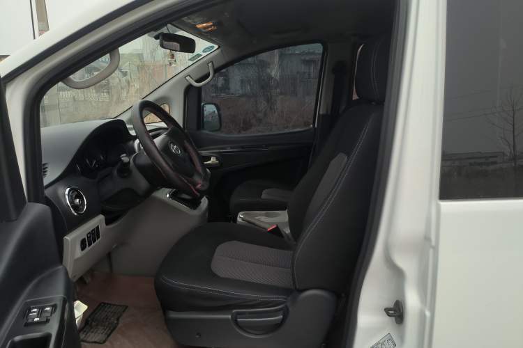 Used JAC Refine M3 2015 Maker Edition 1.6L Luxury Smart Version