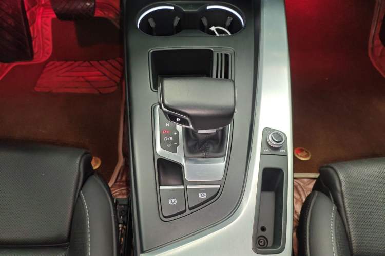 Used Audi A4L 2020 40 TFSI Fashion Dynamic Model