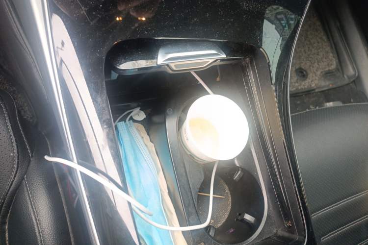 Used Mercedes-Benz C-Class 2022 C 260 L Obsidian Night Sport Edition Gear Lever