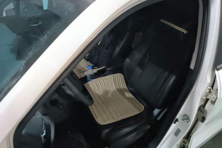 Used Changan CS15 2021 1.5L Manual Entry-Level Trim