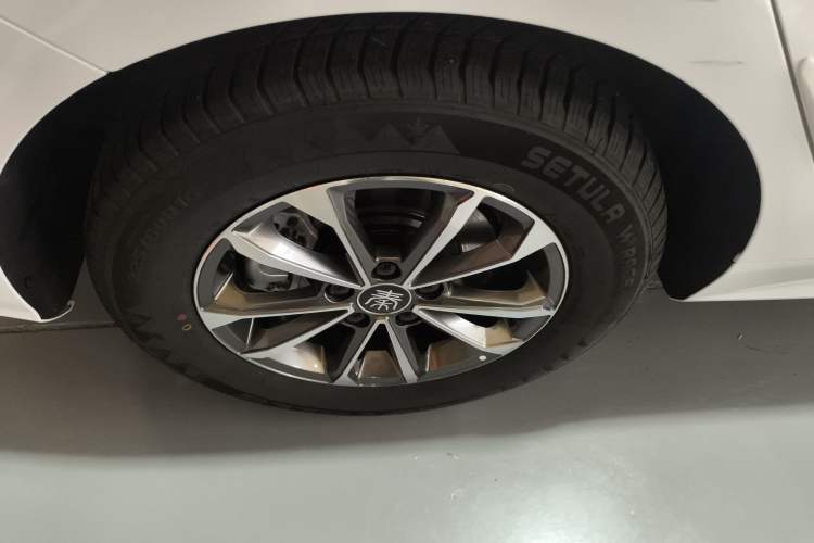 Used BYD Qin PLUS 2024 HONOR Edition DM-i 55KM Leading Model
