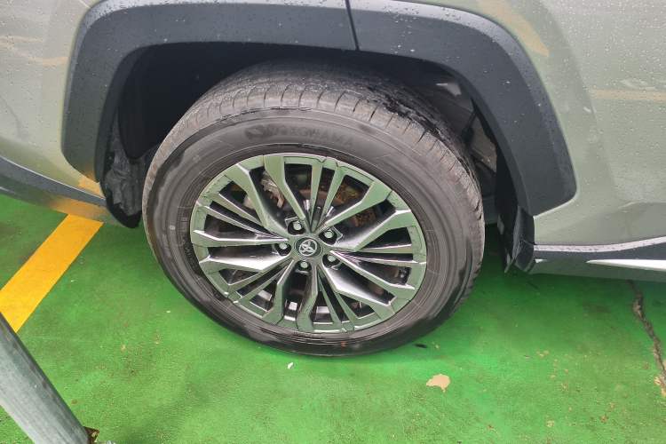 Used Toyota Wildlander 2023 2.0L CVT Four-Wheel Drive Luxury PLUS Edition Right Rear Wheel Hub