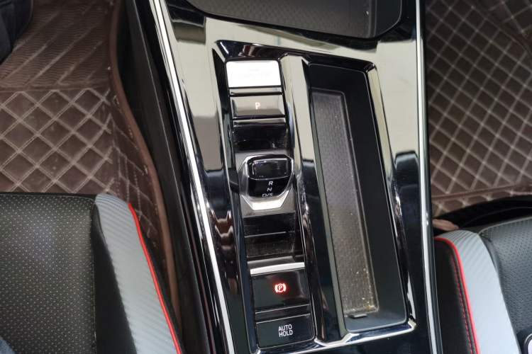 Used Volkswagen Lamando 2023 Lavida L 280TSI DSG Cool & Spicy Edition Gear Lever