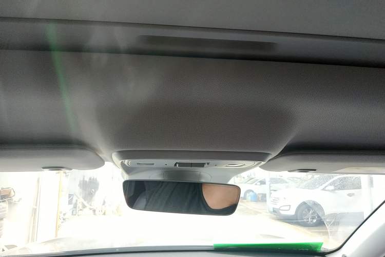 Used Leapmotor C16 2026 Extended-Range 280 LiDAR Zhizun Edition 5 Seats Headliner