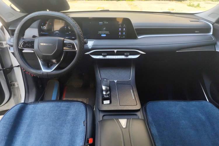 Used Venucia V 2021 260T Idol Edition