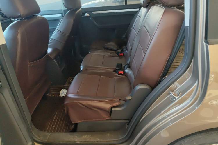 Used Volkswagen Touran 2015 1.4T Manual Fashion Edition 5-Seater