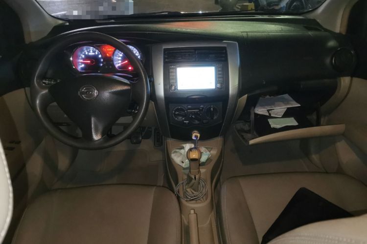 Used Nissan Livina 2013 1.6XE Manual Comfort Edition