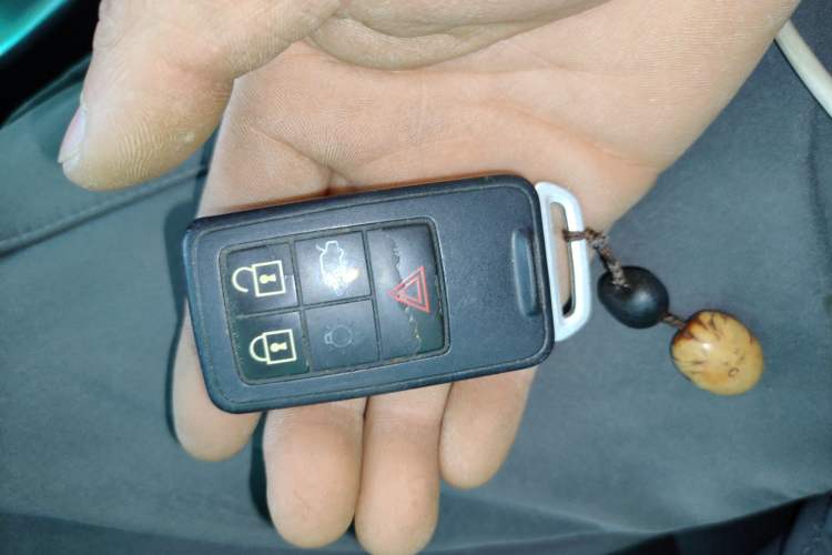 Used Volvo V60 2015 T5 Zhiyi Edition Vehicle Key