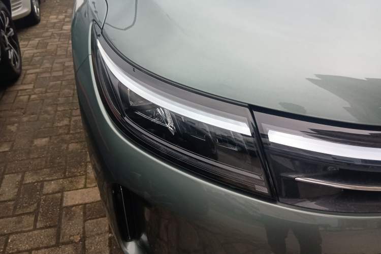 Used Hima AITO M7 2024 1.5T Rear-Drive Plus Version 6 Seats Right Front Headlight