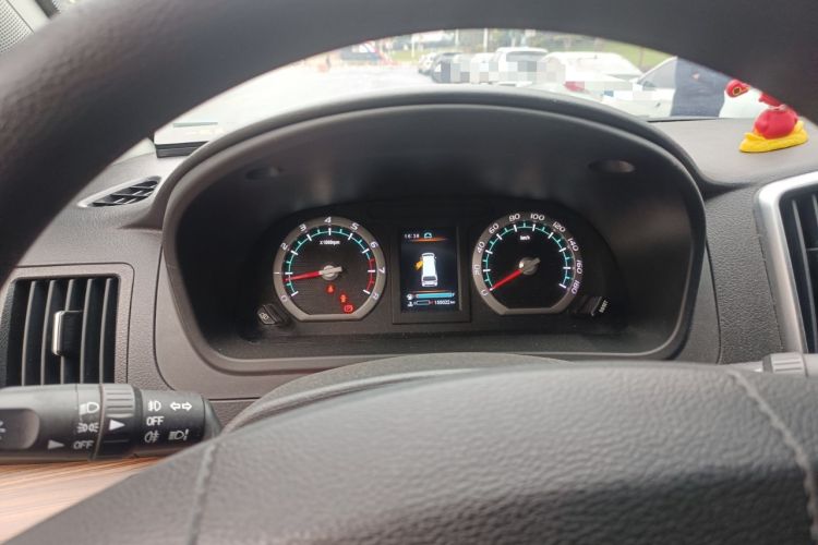 Used FORTHING Lingzhi PLUS 2021 2.0L Manual Standard Version CNG 7 Seats
