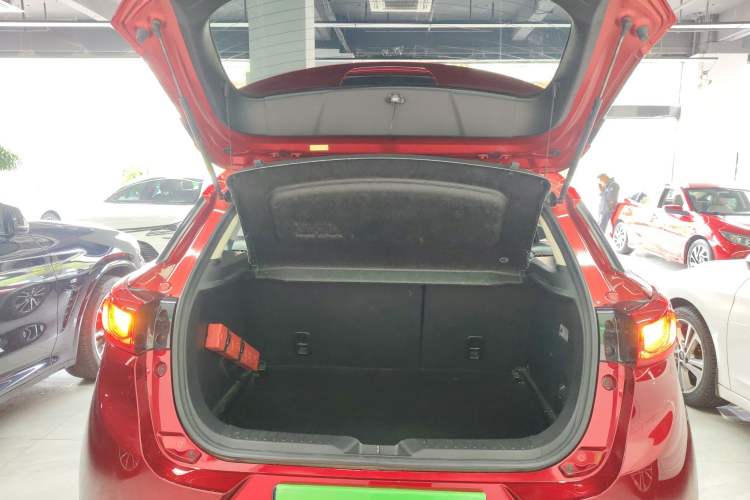 Used Mazda CX-3 2018 2.0L Automatic Prestige Edition
