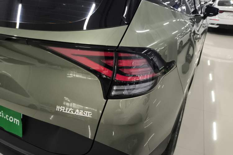 Used Kia Sportage (Chinese Domestic Model) 2023 2.0L HEV Two-Wheel Drive Flagship Edition
