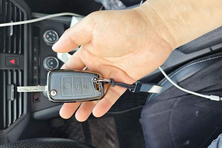 Used Volkswagen Bora 2019 1.5L Automatic Fashion Model Vehicle Key