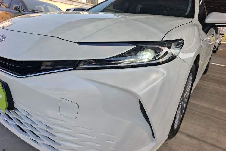 Used Toyota Camry 2024 Dual-Motor 2.0 HGVP Luxury Edition
