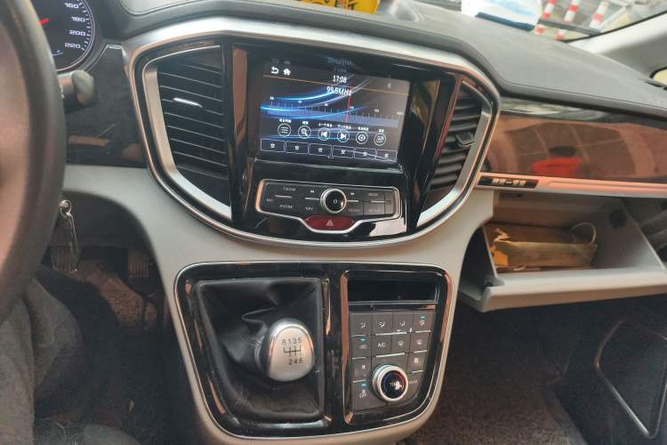 Used JAC Refine M4 2017 1.9T Diesel Manual Luxury Model Audio And AC Panel