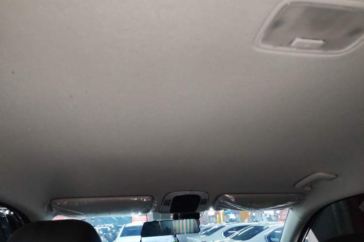 Used Hyundai ix35 2023 Musso 2.0L Deluxe Edition DLX
