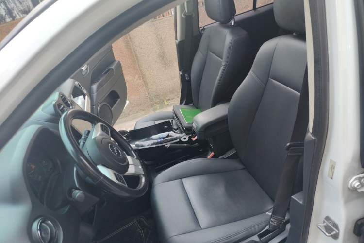 Used Jeep Compass 2015 2.0L two-wheel drive sport version