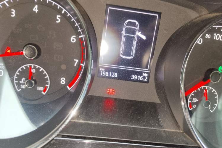 Used Volkswagen Touran 2016 Volkswagen Touran L 280TSI DSG Comfort Edition