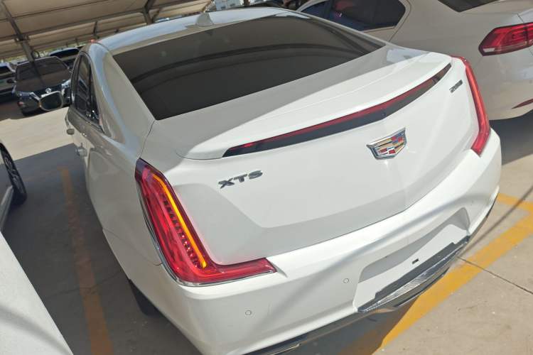 Used Cadillac XTS 2018 28T Tech Edition Rear Left 45 Deg