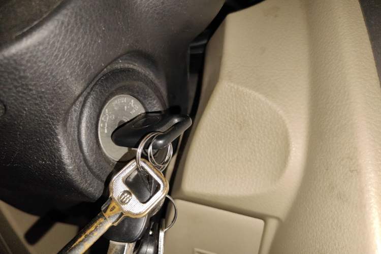 Used Venucia R50 2014 1.6L Manual Splendid Edition