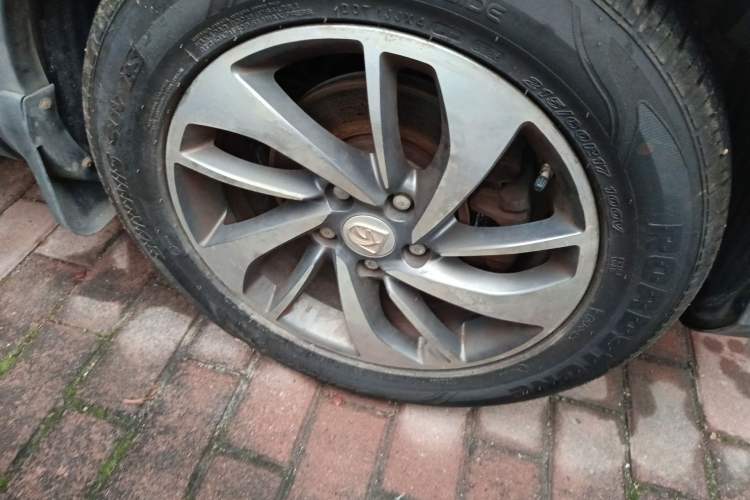 Used Baojun 560 2015 1.8L manual luxury version