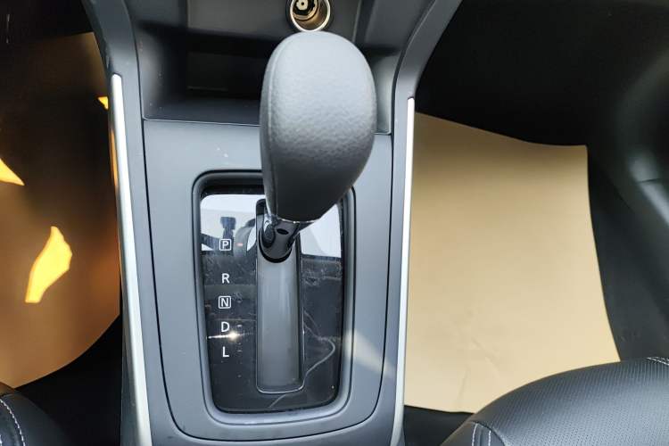 Used Nissan Sylphy 2024 Restyled Version 2 Classic 1.6XE CVT Comfort Edition Gear Lever