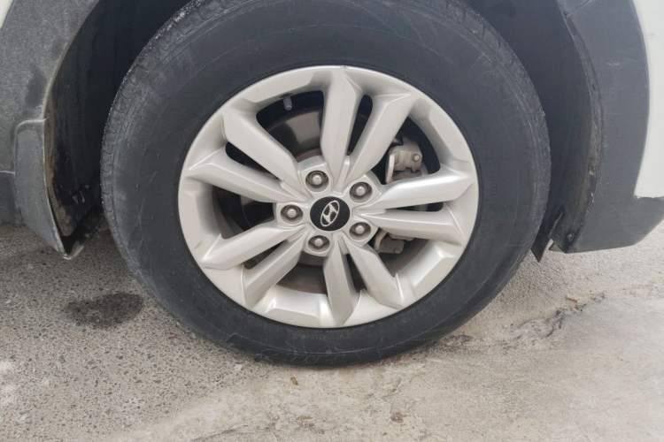 Used Hyundai ix25 2015 1.6L Manual Two-Wheel Drive Fashionable GS Model
