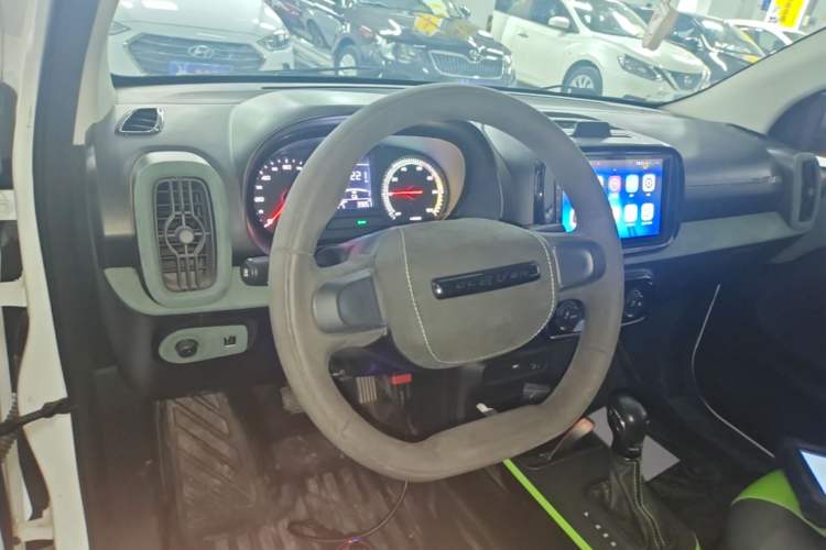 Used Roewe Clever 2021 302 km New Four-Seater Super-Efficient Version