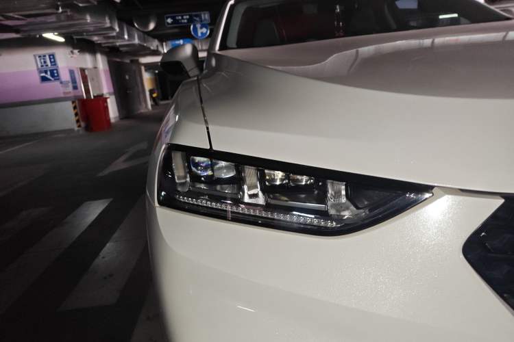 Used Wey VV7 2017 2.0T Ultra-Luxury Version
