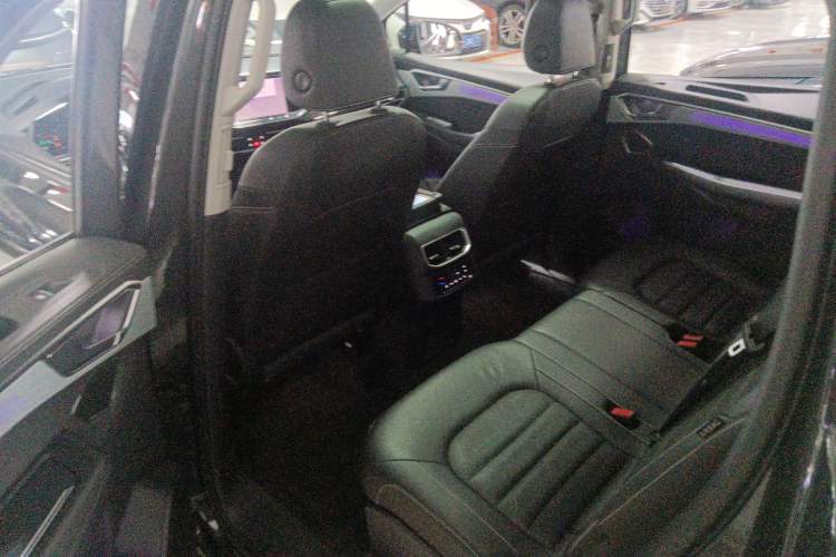 Used Volkswagen Talagon 2023 Facelift 380TSI All-Wheel Drive Luxury Jiajing Pro Version with 7 Seats Left Rear Seat