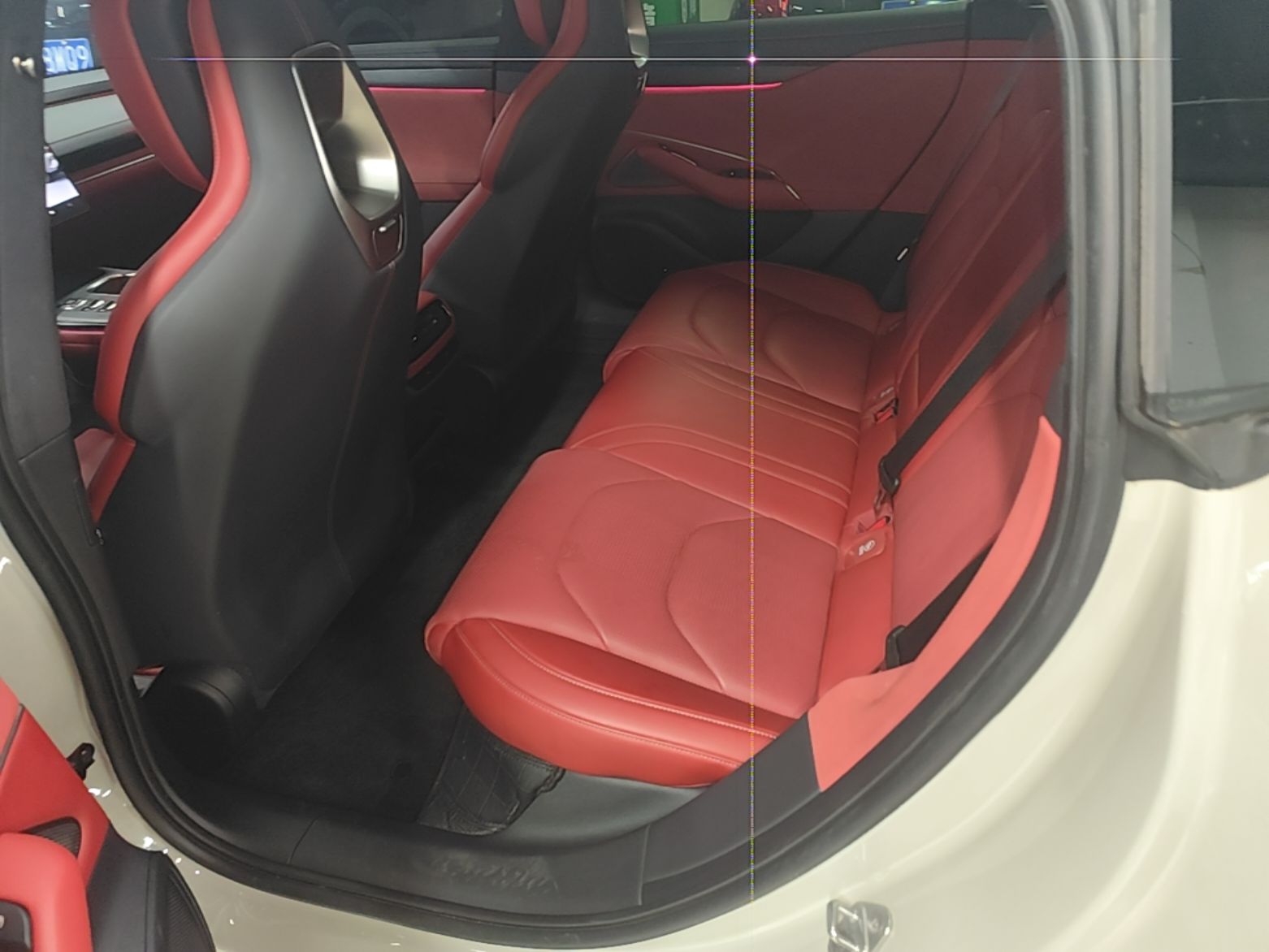 Xiaomi Auto SU7 2024 Four-Wheel Drive Ultra-Long Range Advanced Intelligent Driving Max Edition — снимка 20