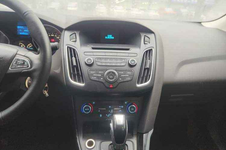 Used Ford Focus 2015 Sedan 1.6L Automatic Trend Model