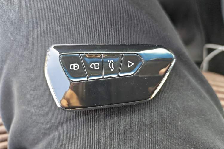 Used Honda Crider 2016 1.8L CVT Leading Edition Vehicle Key