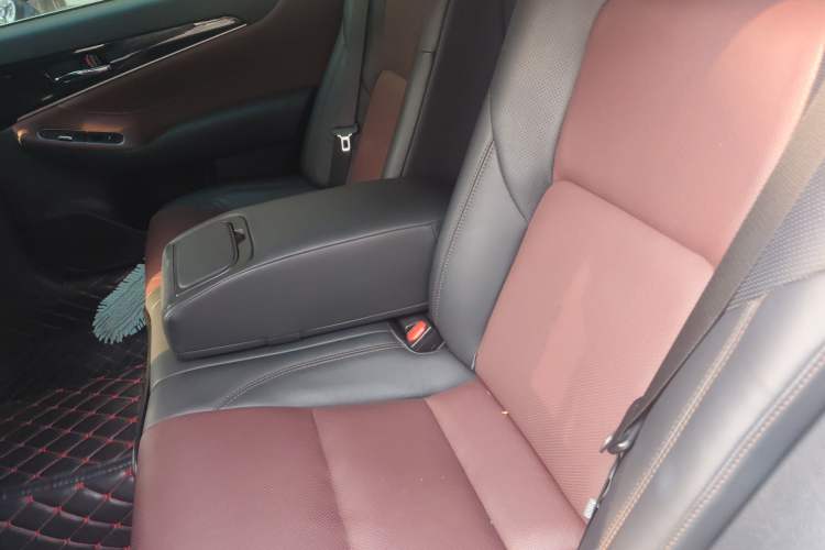 Used Toyota Crown 2018 2.0T Sport Edition Left Rear Seat