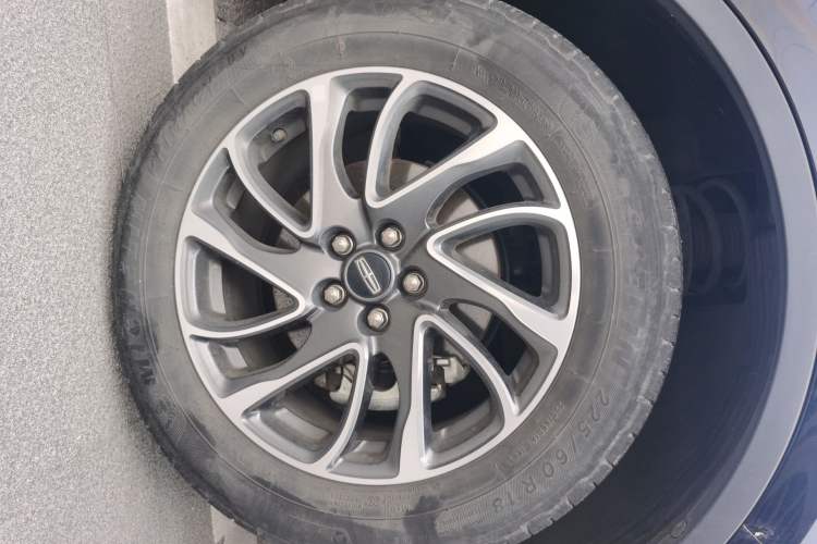 Used Lincoln Corsair 2022 2.0T Two-Wheel Drive Deluxe Edition