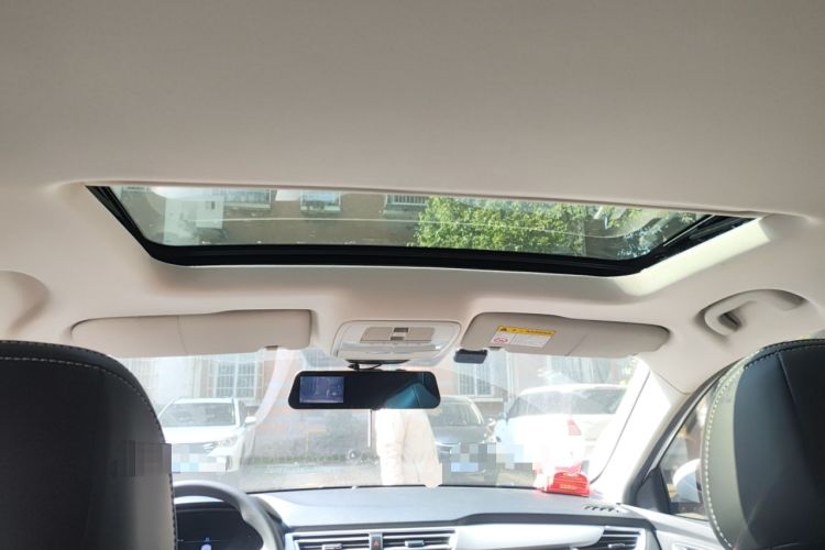 Used Roewe i5 2020 1.5L Automatic 4G Connect Luxury Flagship Edition